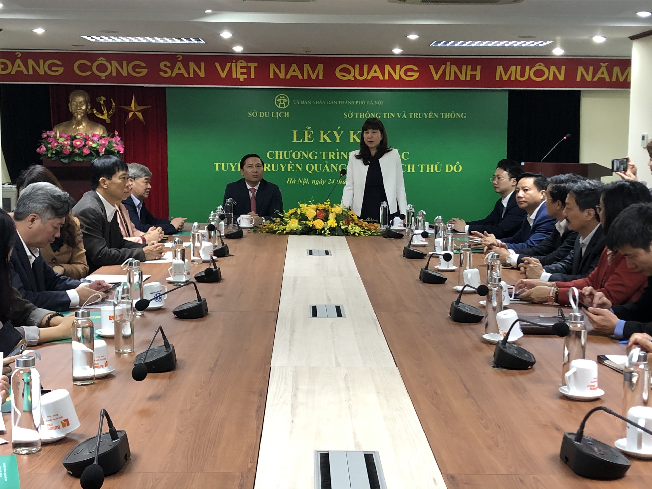 Bà Đặng Hương Giang, Giám đốc Sở Du lịch Hà Nội phát biểu tại Lễ ký kết